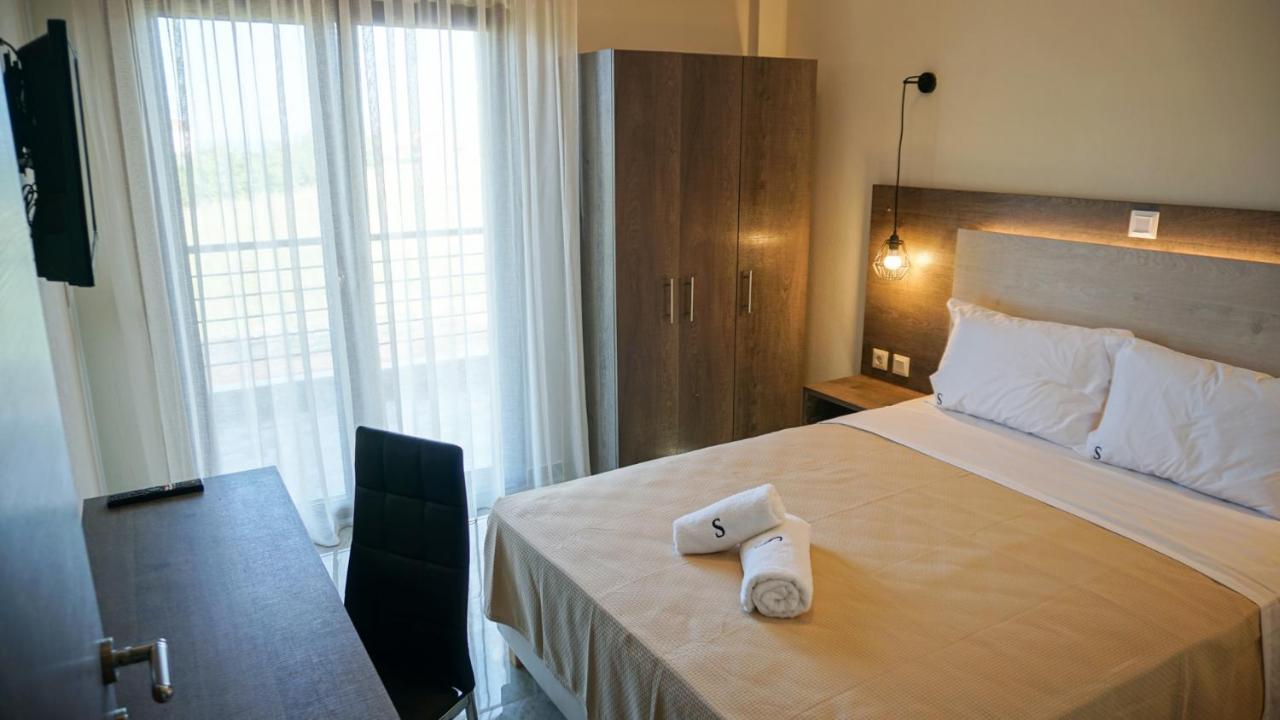 Sinodinos Deluxe Apartments Afytos Zewnętrze zdjęcie