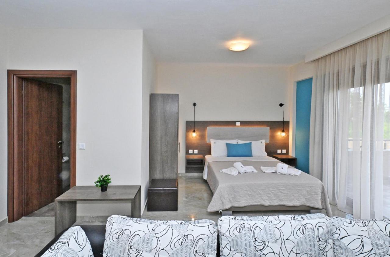 Sinodinos Deluxe Apartments Afytos Zewnętrze zdjęcie