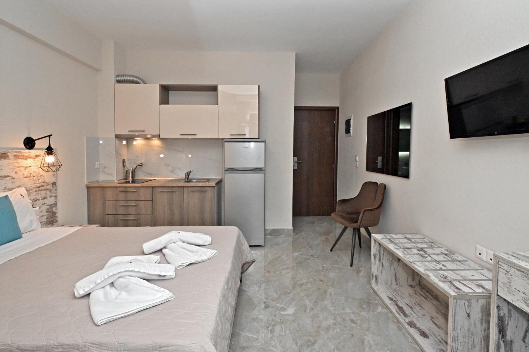 Sinodinos Deluxe Apartments Afytos Zewnętrze zdjęcie
