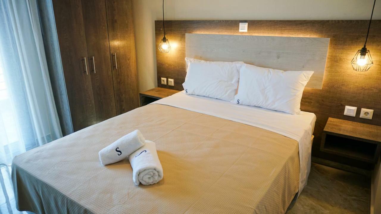 Sinodinos Deluxe Apartments Afytos Zewnętrze zdjęcie