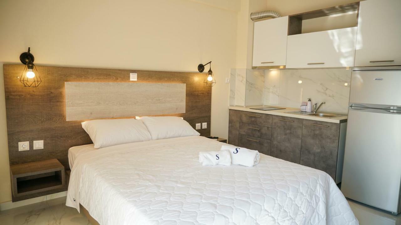 Sinodinos Deluxe Apartments Afytos Zewnętrze zdjęcie